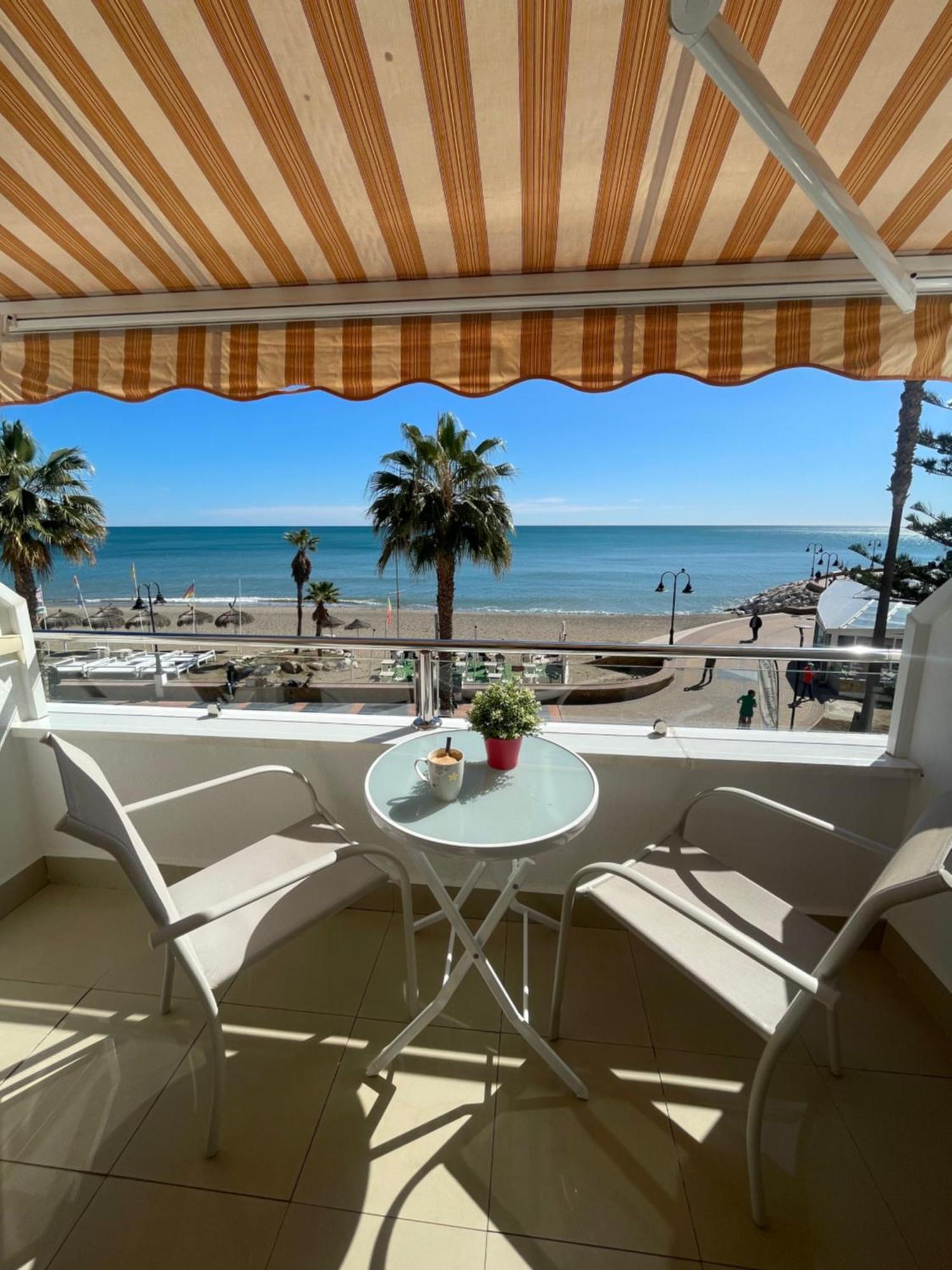 Roca Chica. Studio - First Line Beach Torremolinos Esterno foto